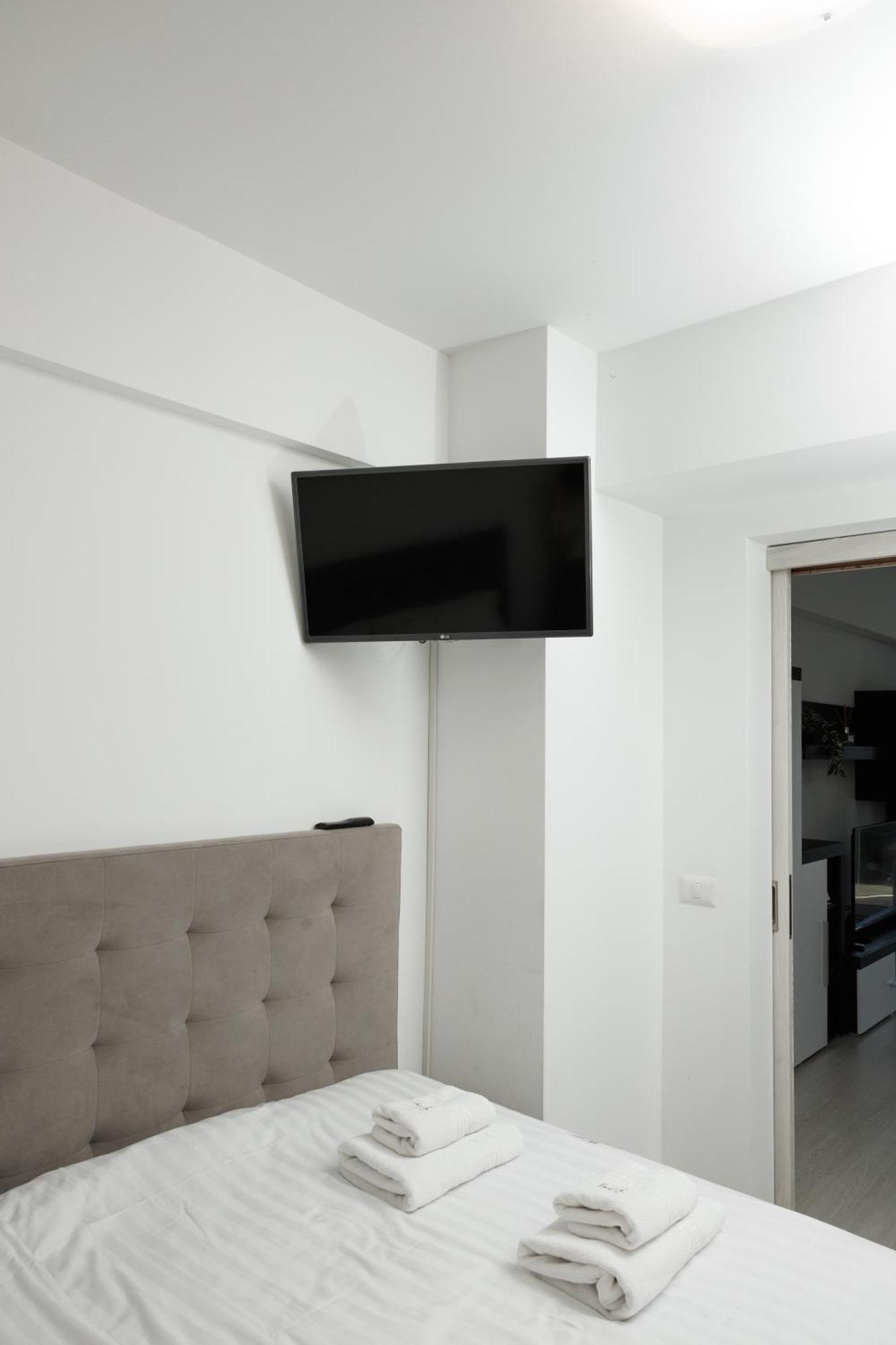 Exclusive Ultracentral Apartments And Studios #Enescu#Universitatii#Сучава Экстерьер фото