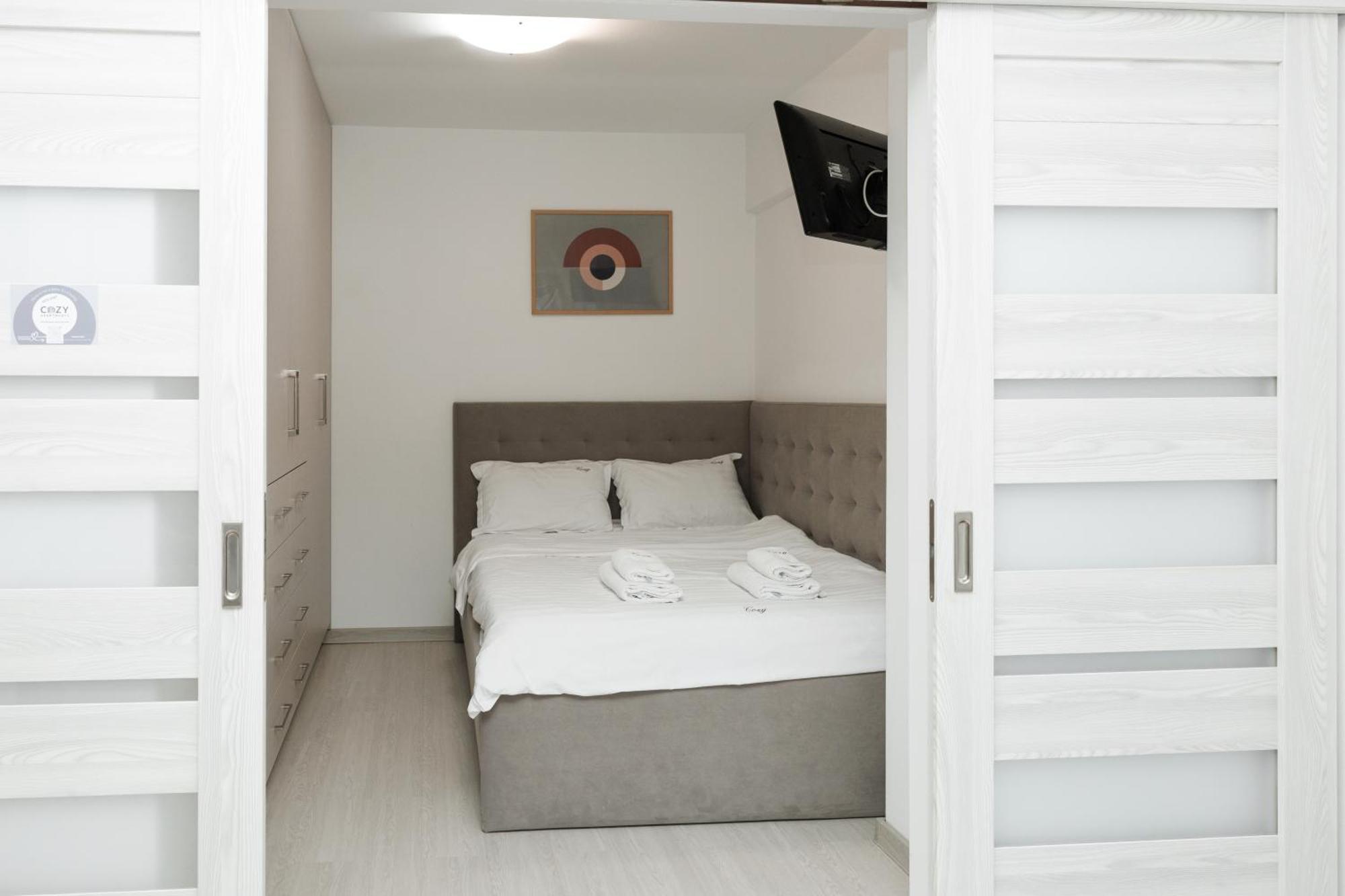 Exclusive Ultracentral Apartments And Studios #Enescu#Universitatii#Сучава Экстерьер фото